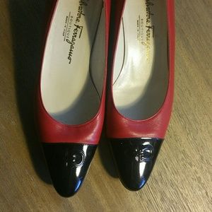 Vintage Salvatore Ferragamo Boutique Italy Red 74A